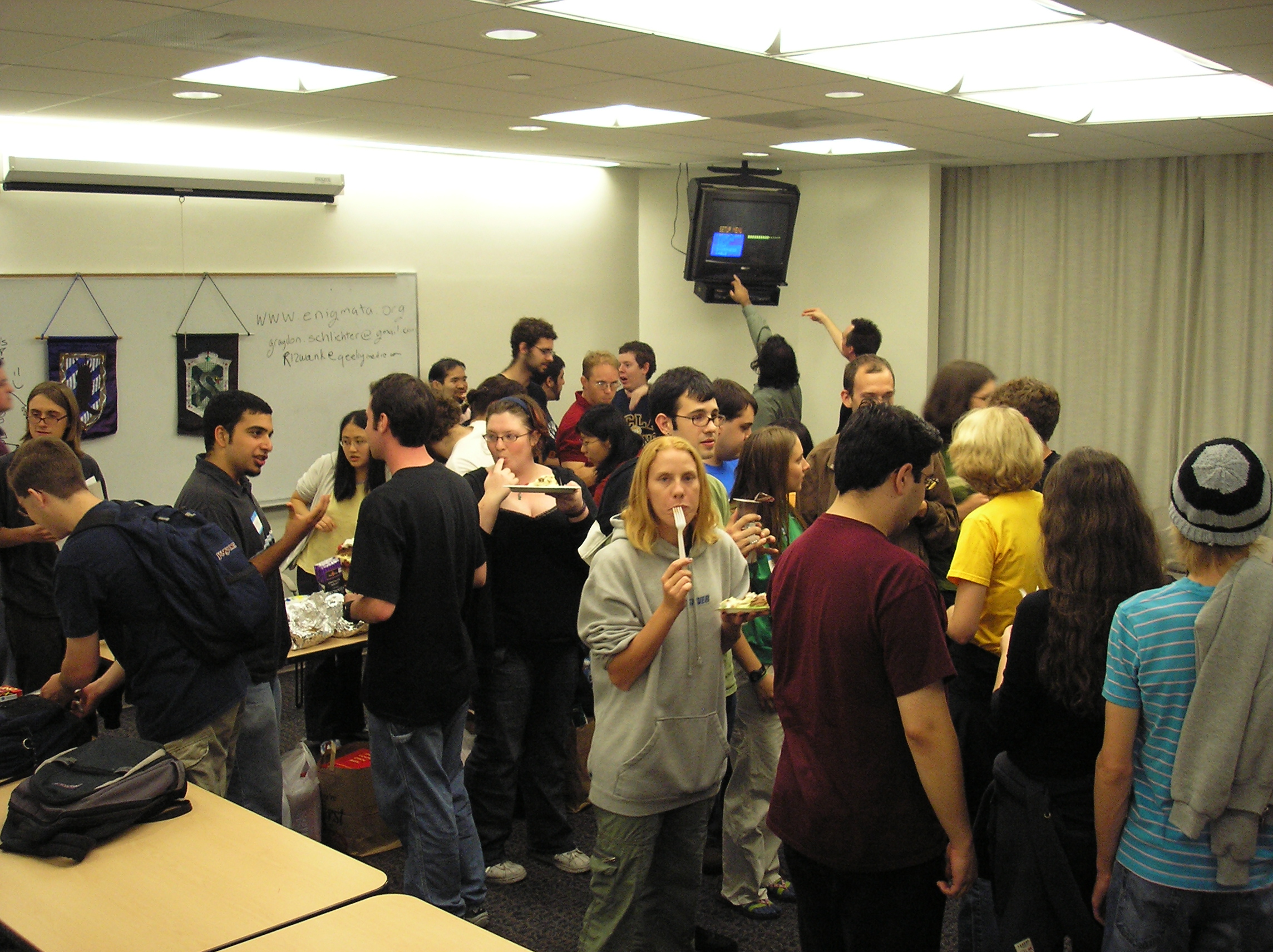 Enigma Meeting 2005 Fall 1st Meeting 01.JPG