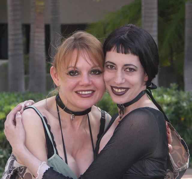 EConBonnieandGothGirl6.jpg